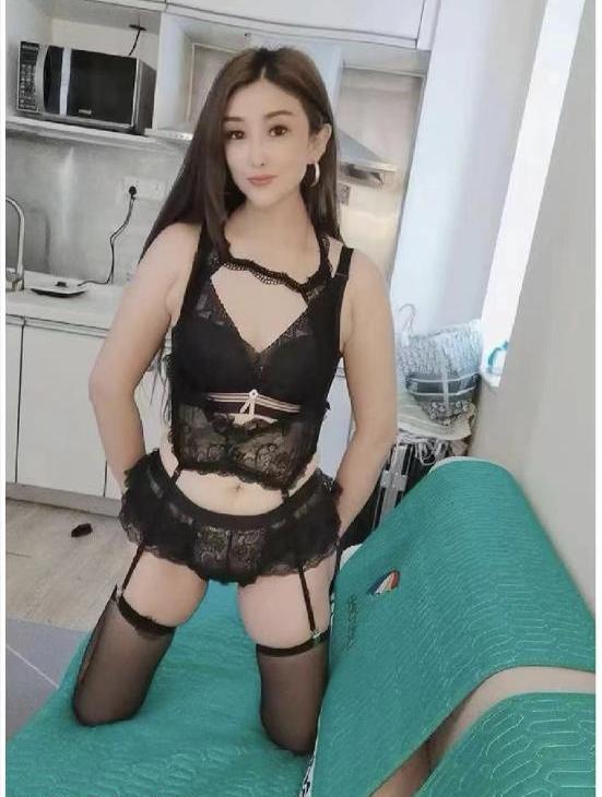 大屁股少妇 美娜